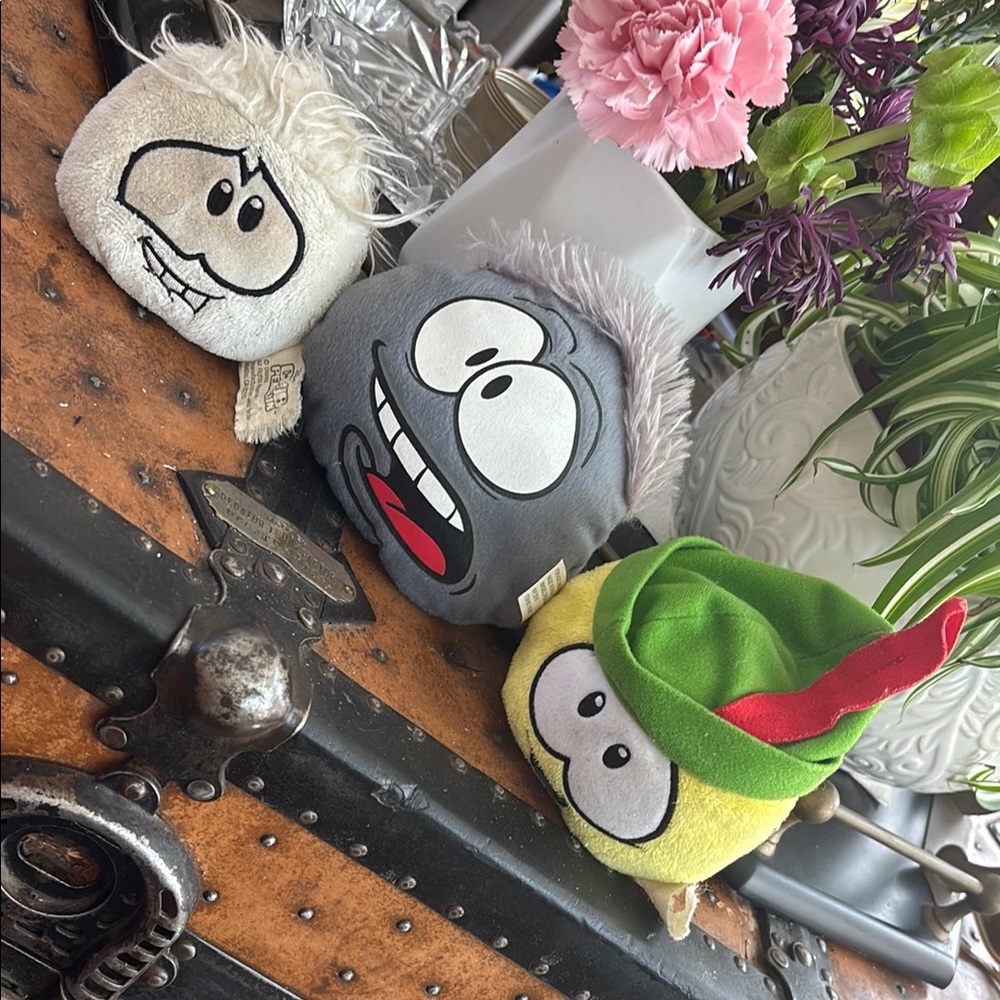 Plush Monster Trio - White, Gray, Yellow